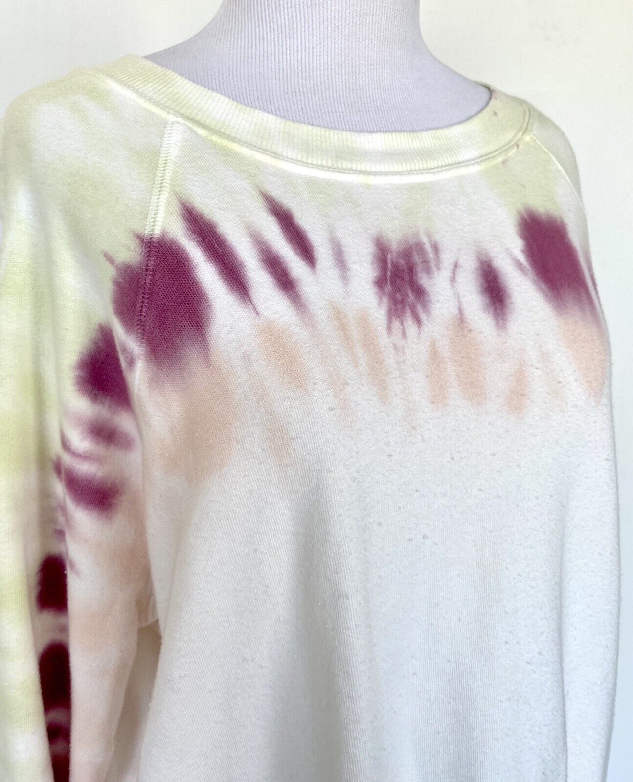 WILDFOX Sweatshirt Aloe Edge Dye Retail $128 Price $54 XS Soft