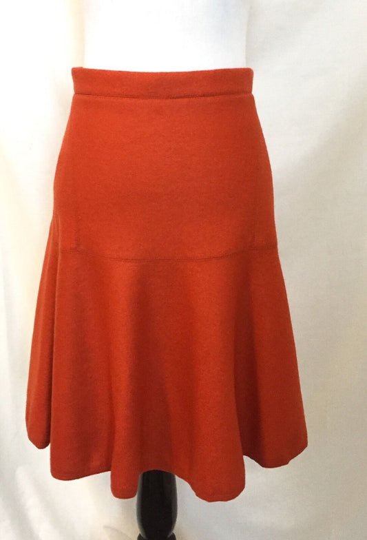 Carolina Herrera Wool Dark Orange Skirt NWT Retail $445 Price $170 Size 2