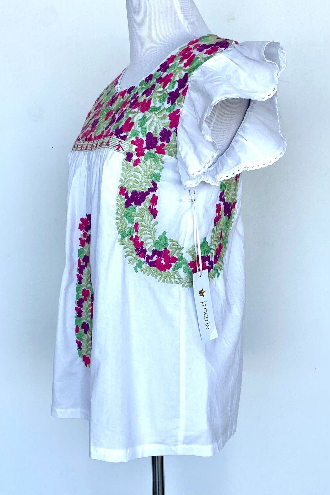NWT J Marie embroidered Maria Top size XS Retail $106 Price $56 ￼