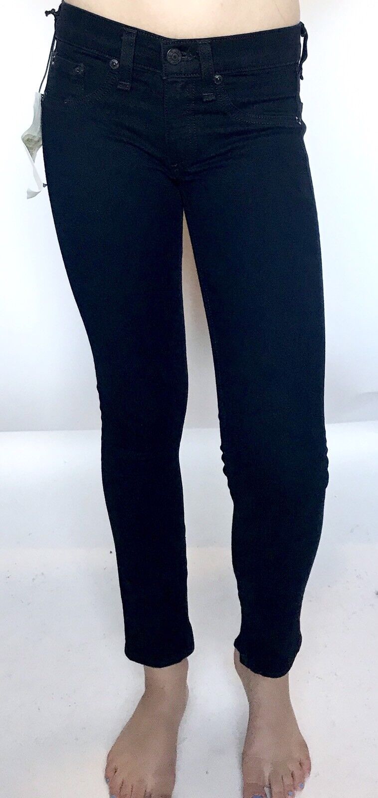Rag & Bone Midnight Black Zipper Capri Jeans. Size 23 Retail $225 Price $104 NWT