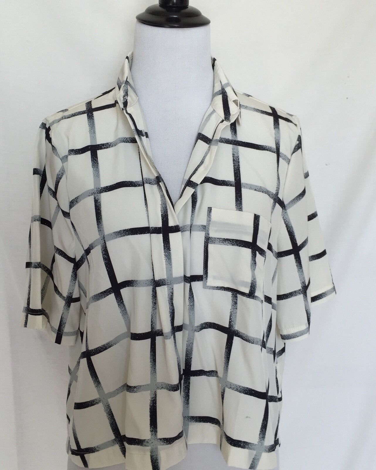 ACHRO Ivory Gray And Black Checked Boxy Blouse. NWT Size Small $29