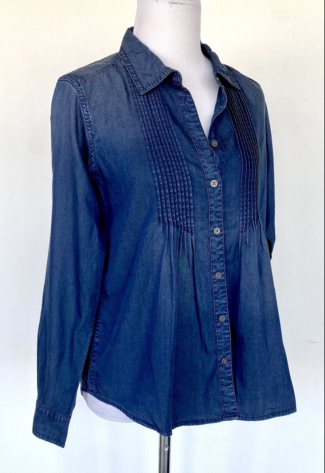 Sundance Larkes Tune Chambray LS Blouse. Retails $118 Price $49 NWT Size PXS