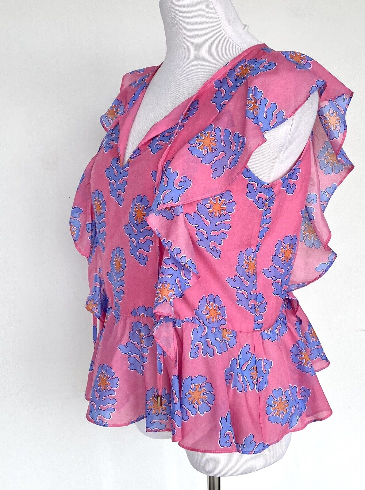 J Marie Piper Flutter Sleeve Top size S Retail $88 Price $58 Pink Tie Neck