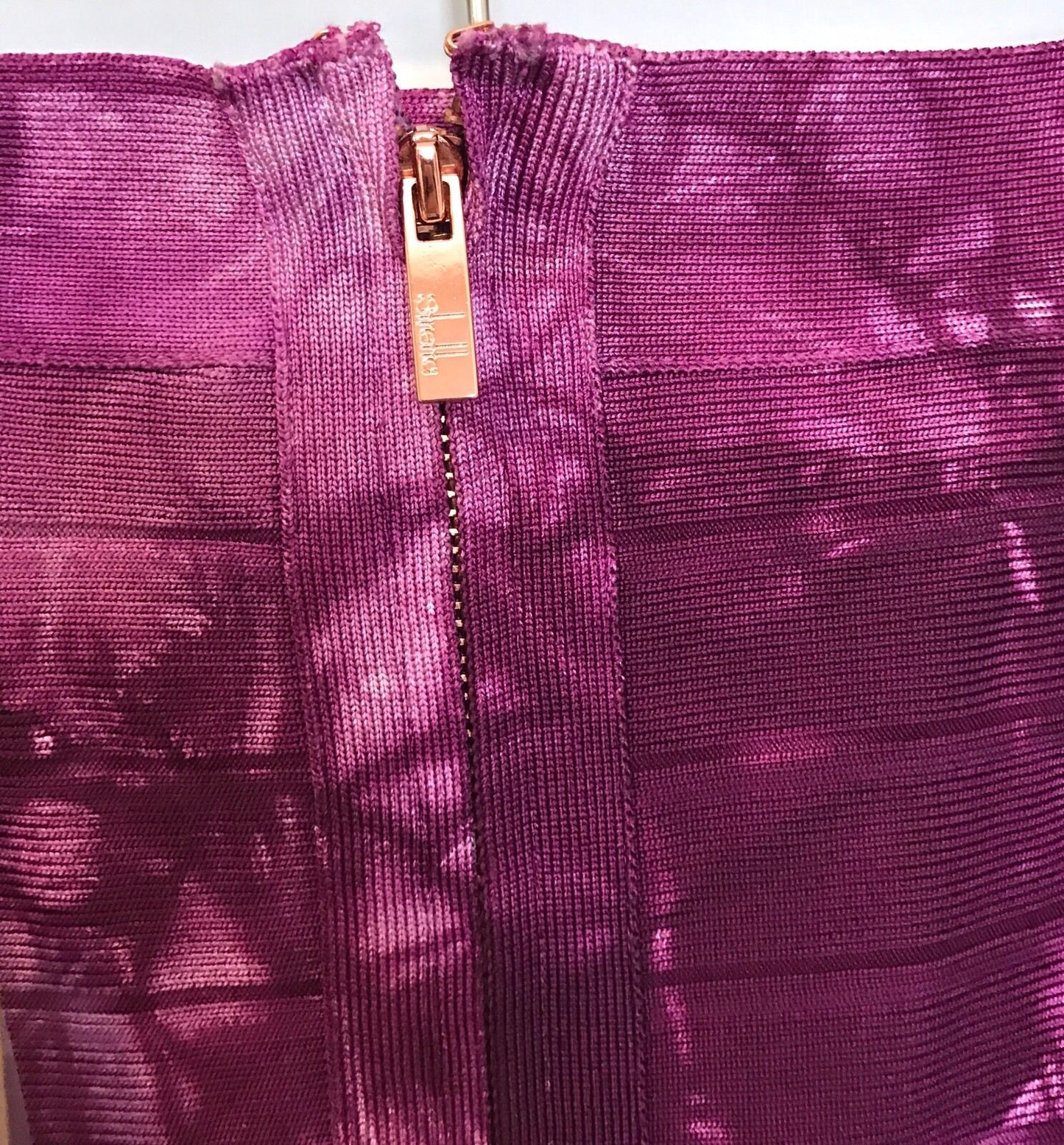 Stretta Bodycon Stretch Bandage Skirt. S. NWT Retails $240 Price $60