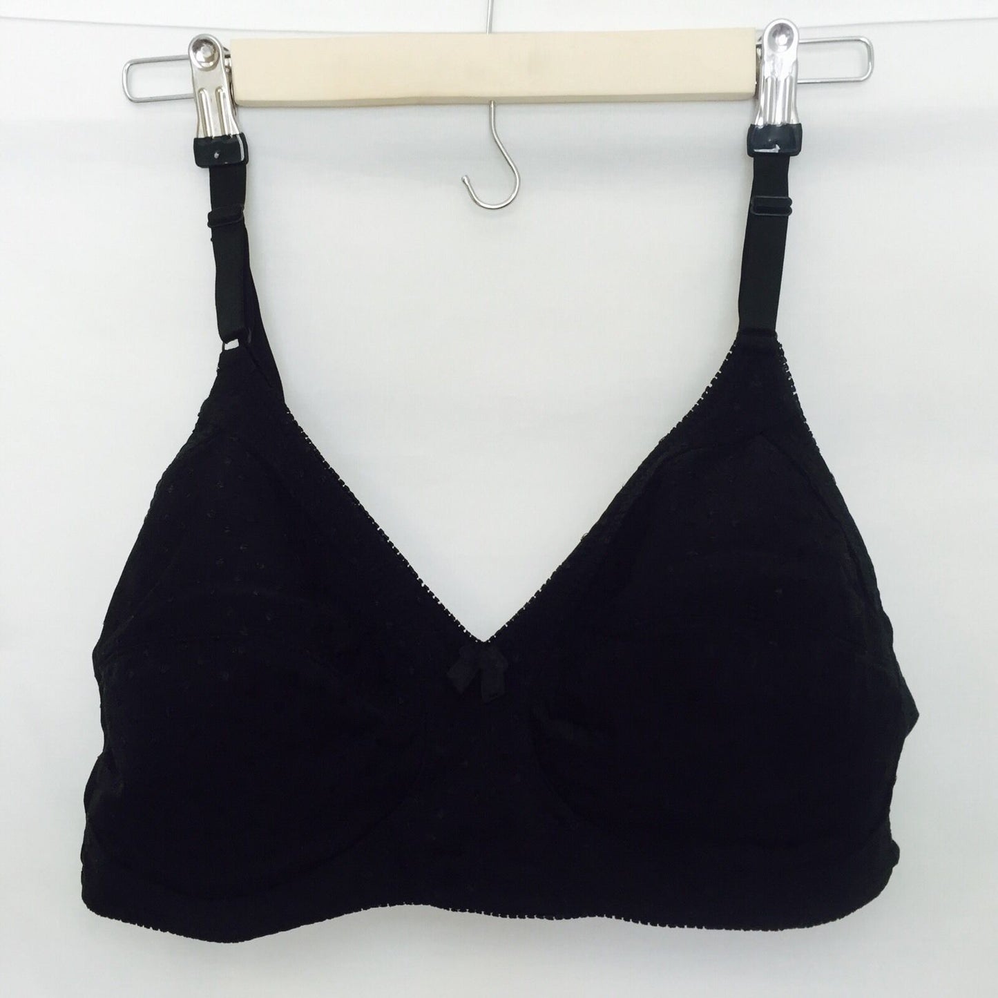 WOMEN'S MAMIA BLACK BRA. WIRE FREE SIZE 42C.PRICE $17.50