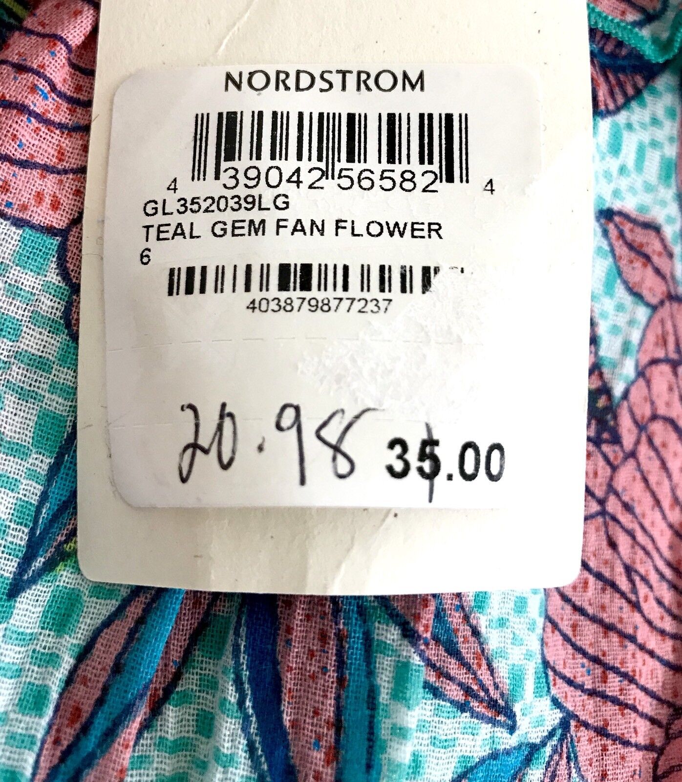 Tucker + Tate Fan Flower Ruffle Top. NWT Retail $35 Price $20.98 Age 6