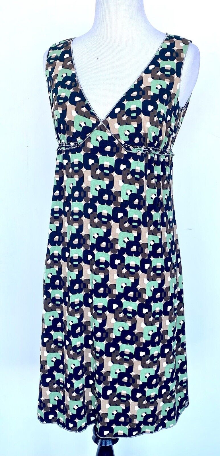 Max Studio Ruffle stretch Dress Size XS Retails $118 Price $55 NWT