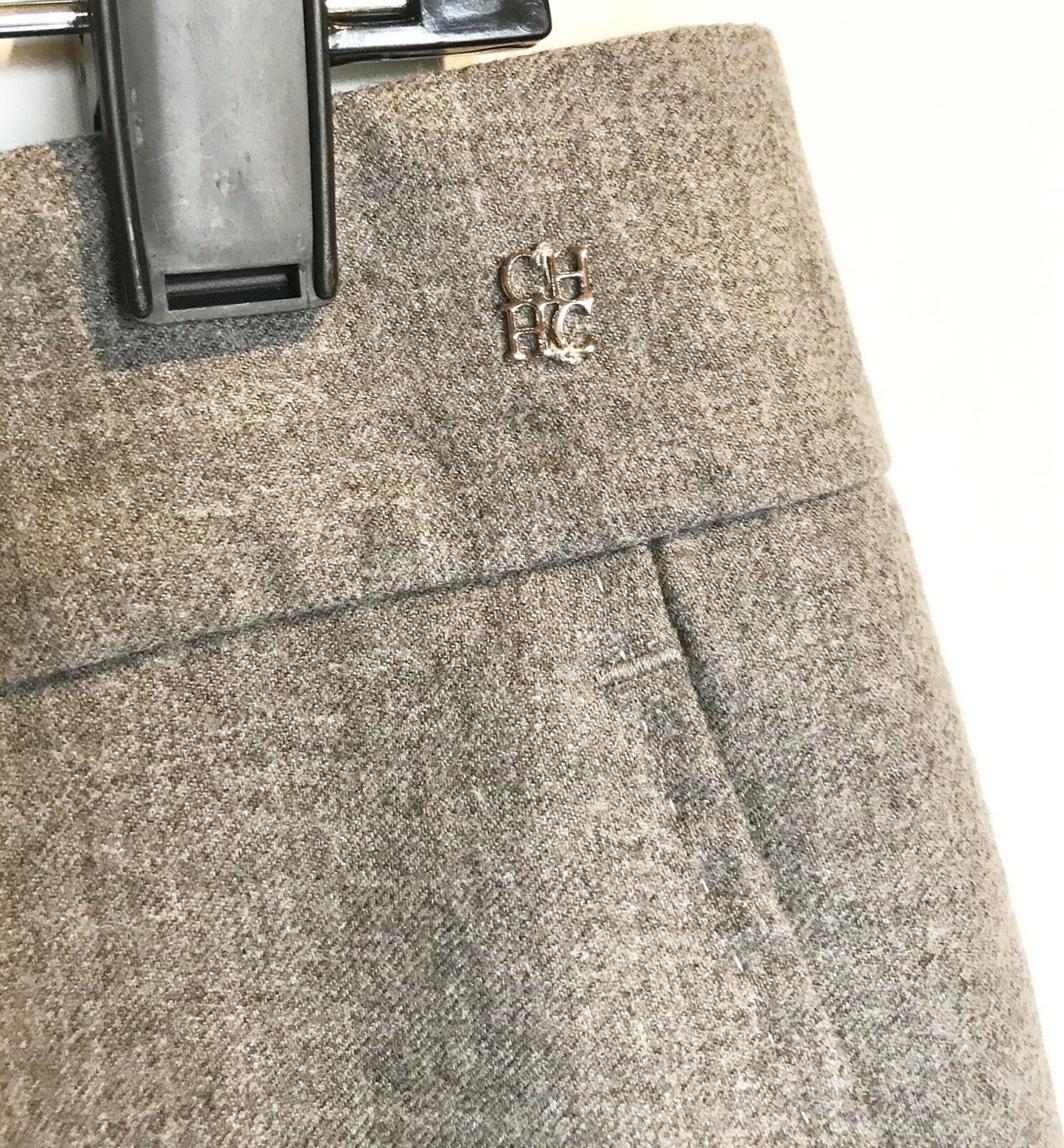 Carolina Herrera Grey Fine Wool Pant / Trouser.NWT Retail $440 Price $159 Size 2