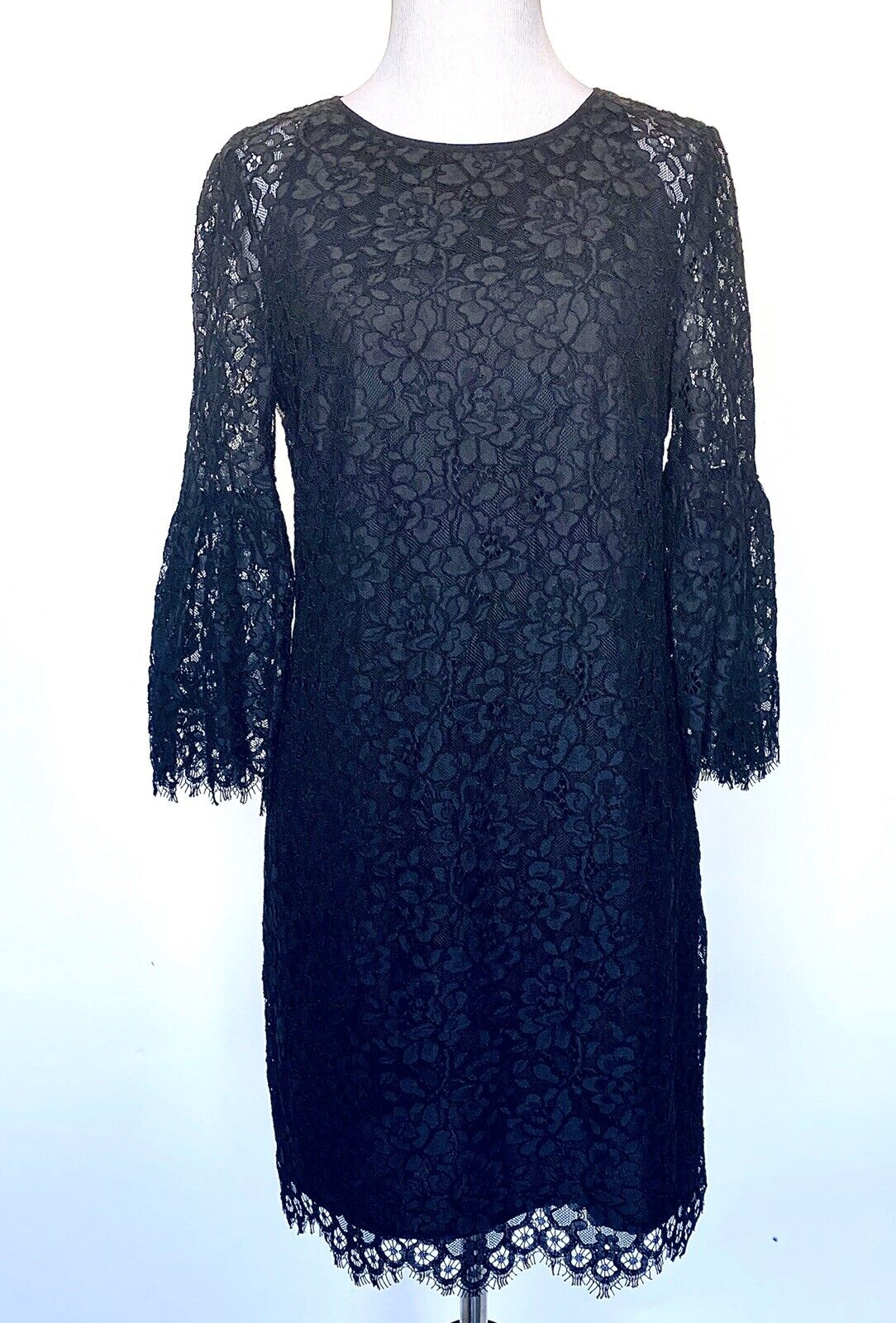 Juicy Couture Black Label Lace Bell Sleeve Dress O Retail 248  Price $69 NWT