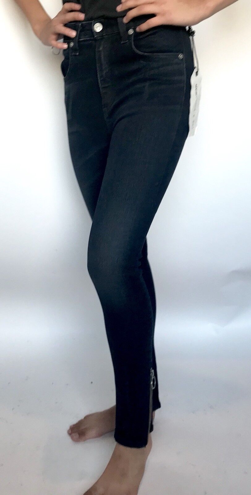 Rag & Bone Black Brook O Ring Capri Jeans. Size 24 Retail $275 Price $115 NWT