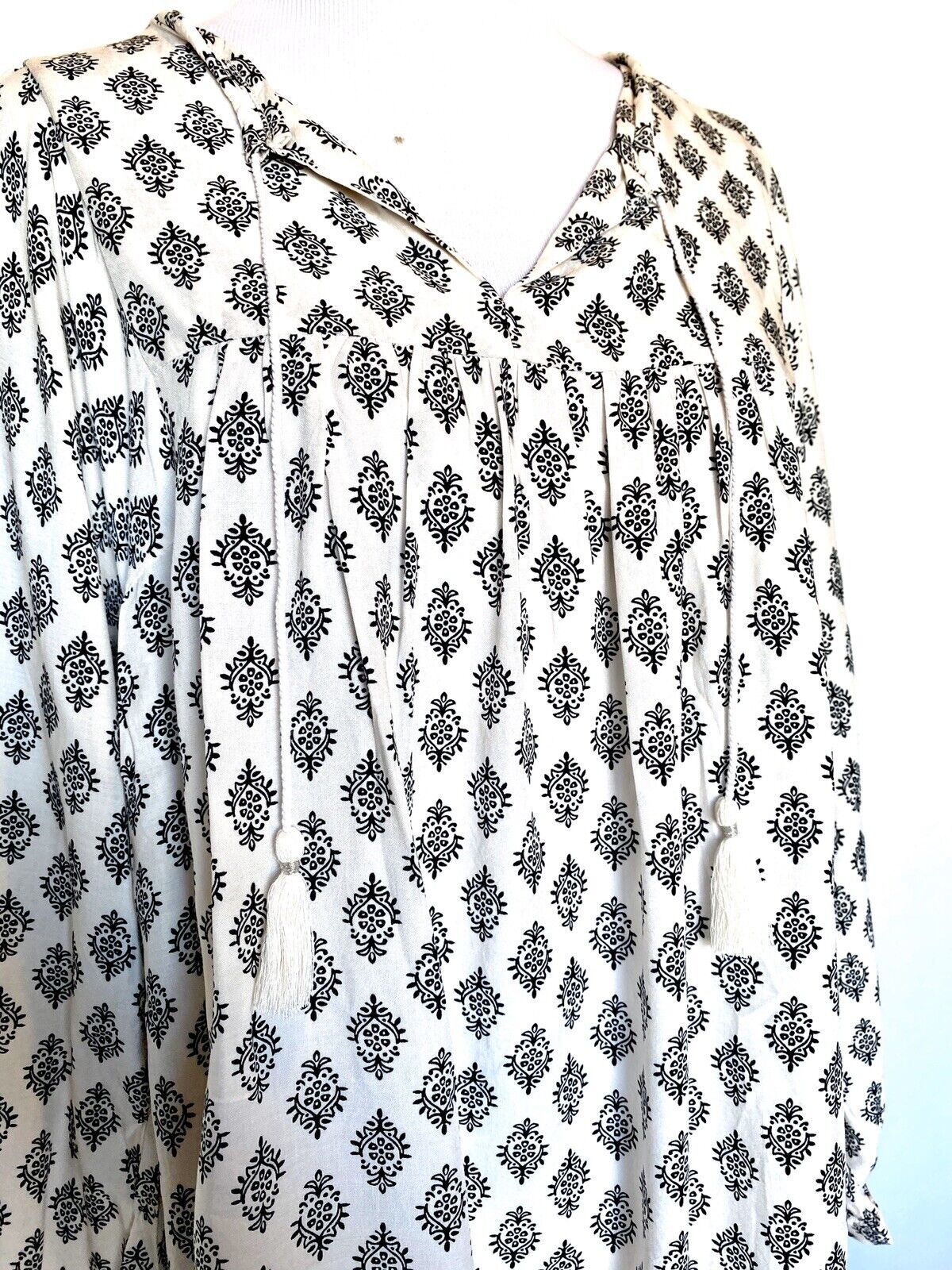 Beltaine Ivory & Black Tassel Peasant Boho Blouse Retail $118 Price $29 XS NWT