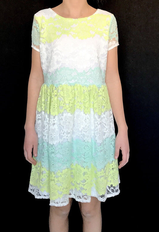 Blush Green And White Lace Dress. Age 14 Keyhole Back Retails $64 Price $28 NWT