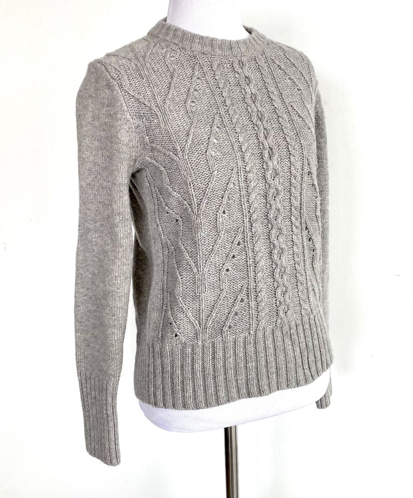 J Crew Lamb Wool Mix Cable Sweater. NWT Retail $69.50 Price $59.50 Size XS