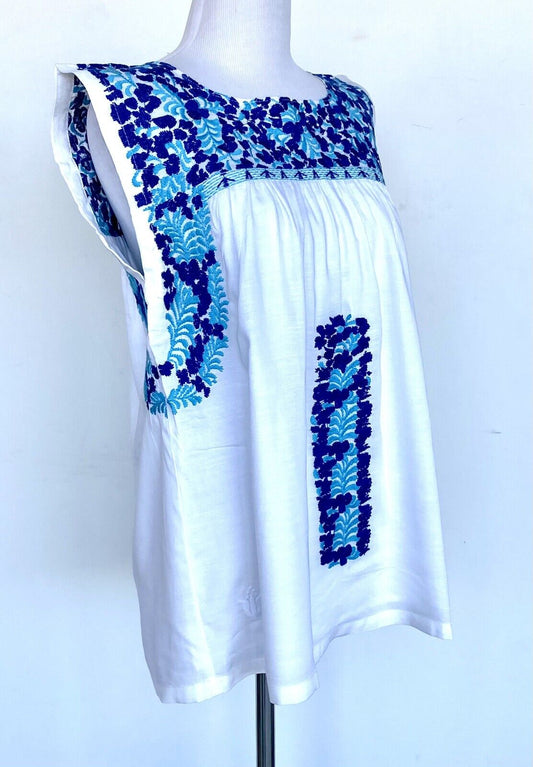 J Marie embroidered Brynn Linen mix top XS Retail $102 Price $56 white blue