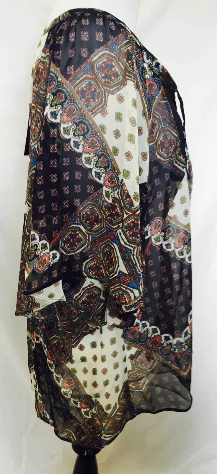 ARK & CO Boho top with Blue crochet detail. NWT Size M. Retails $78 Price $22