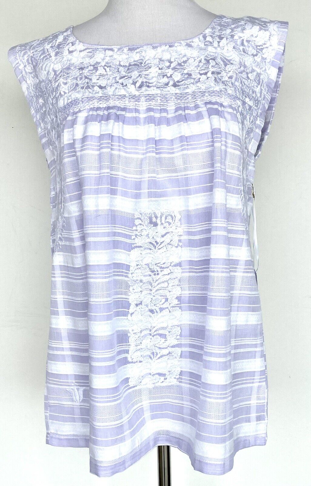NWT J Marie embroidered Sydney Top size XS Retail $106 Price $58 Stripe