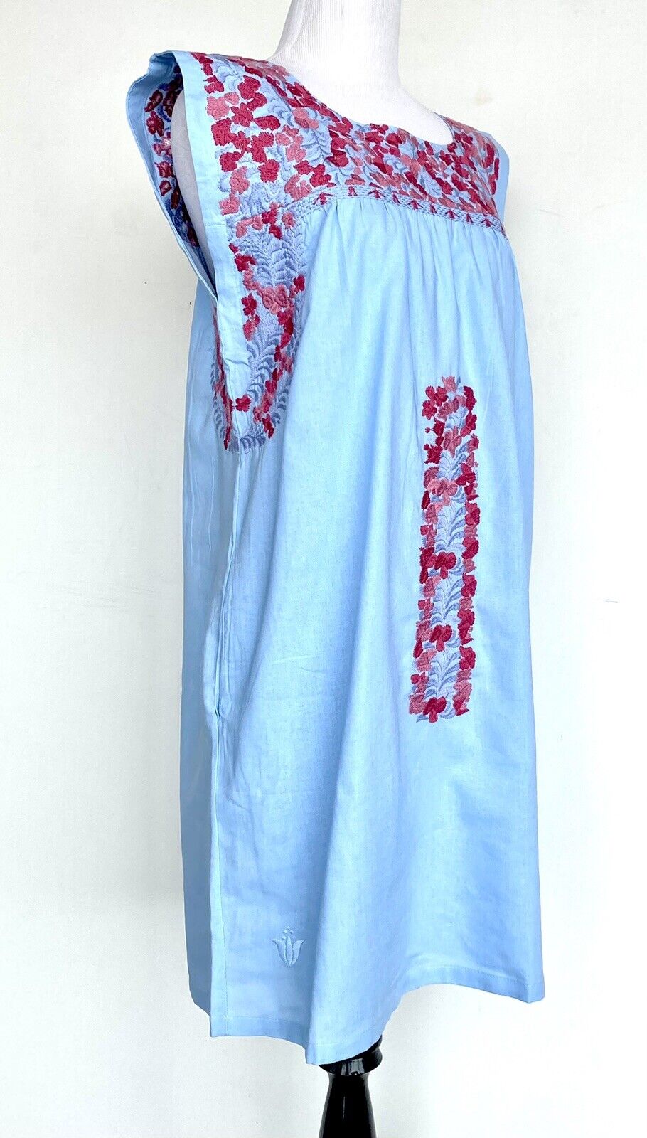 J Marie embroidered Raelyn Dress size XS Retail $116 Price $65 Cotton Linen Mix