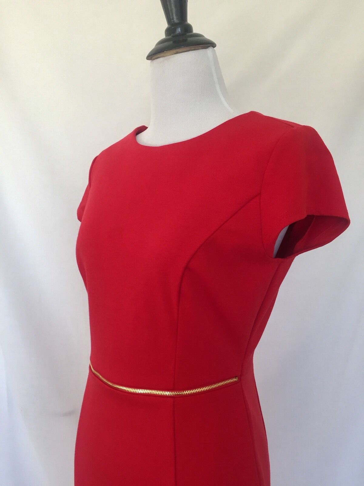 Romeo + Juliet Couture Red Dress With Waist Zip NWT Retail $205 Price $45 Size M