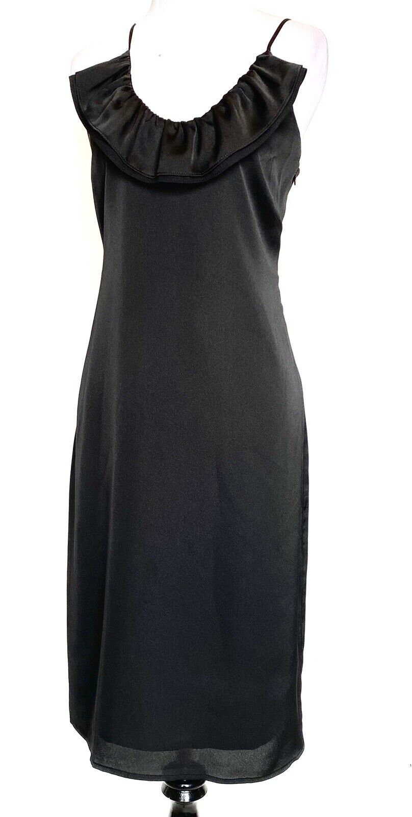 BCBG Generation Black Ruffle Cocktail Dress Retail $98 Price $35 Size 0 NWT
