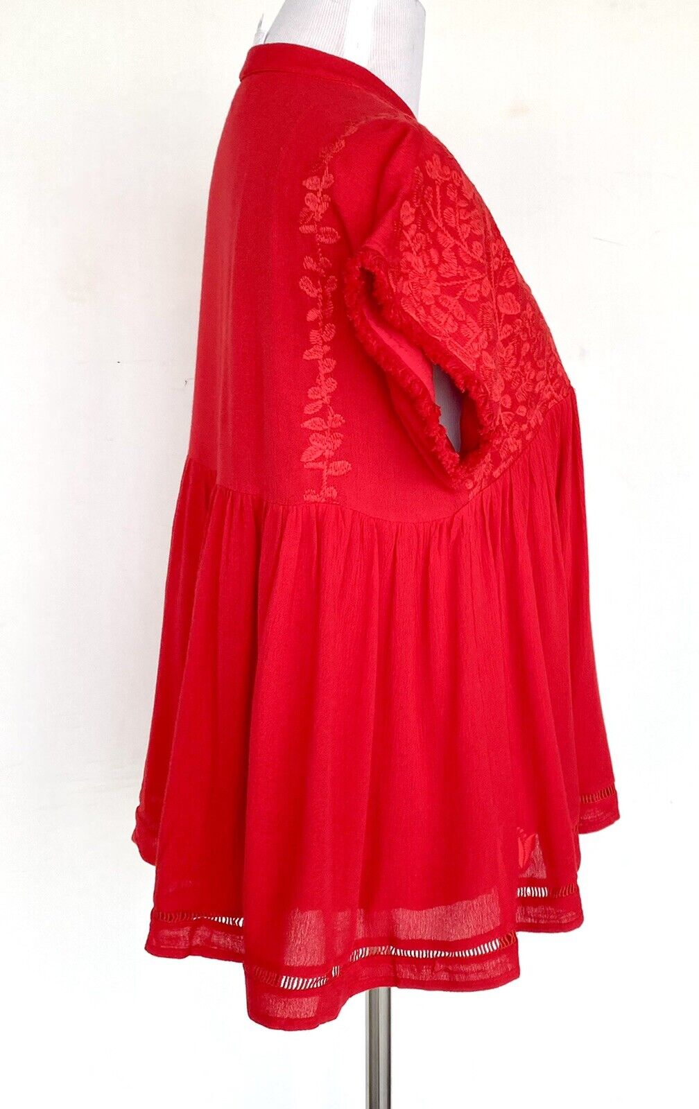 J Marie embroidered Athens Tassel Top size XS Retail $92 Price $59 Red NWT