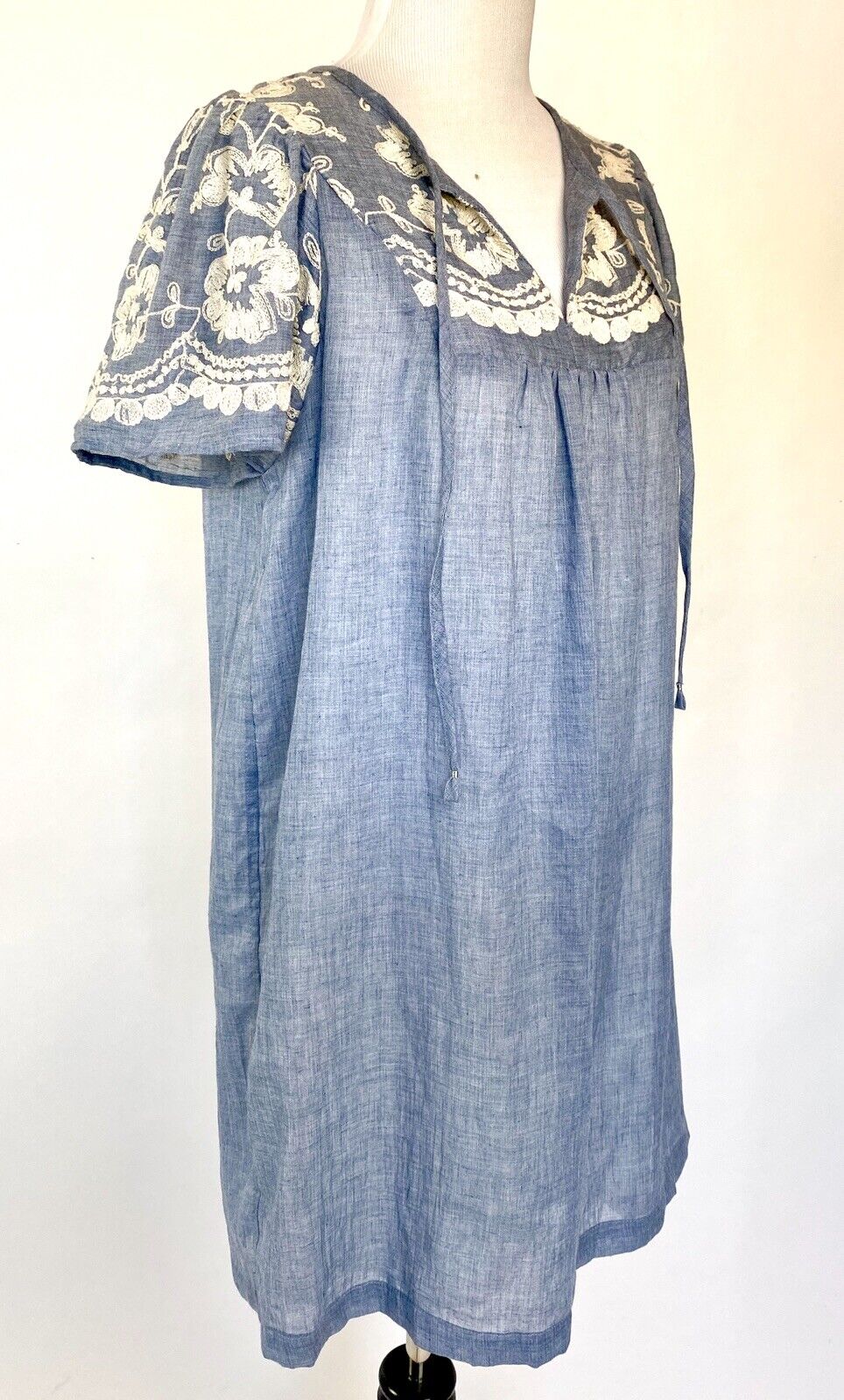 Beltaine Blue & Ivory Embroidered Chambray Dress Retail $198 Price $48 XS NWT