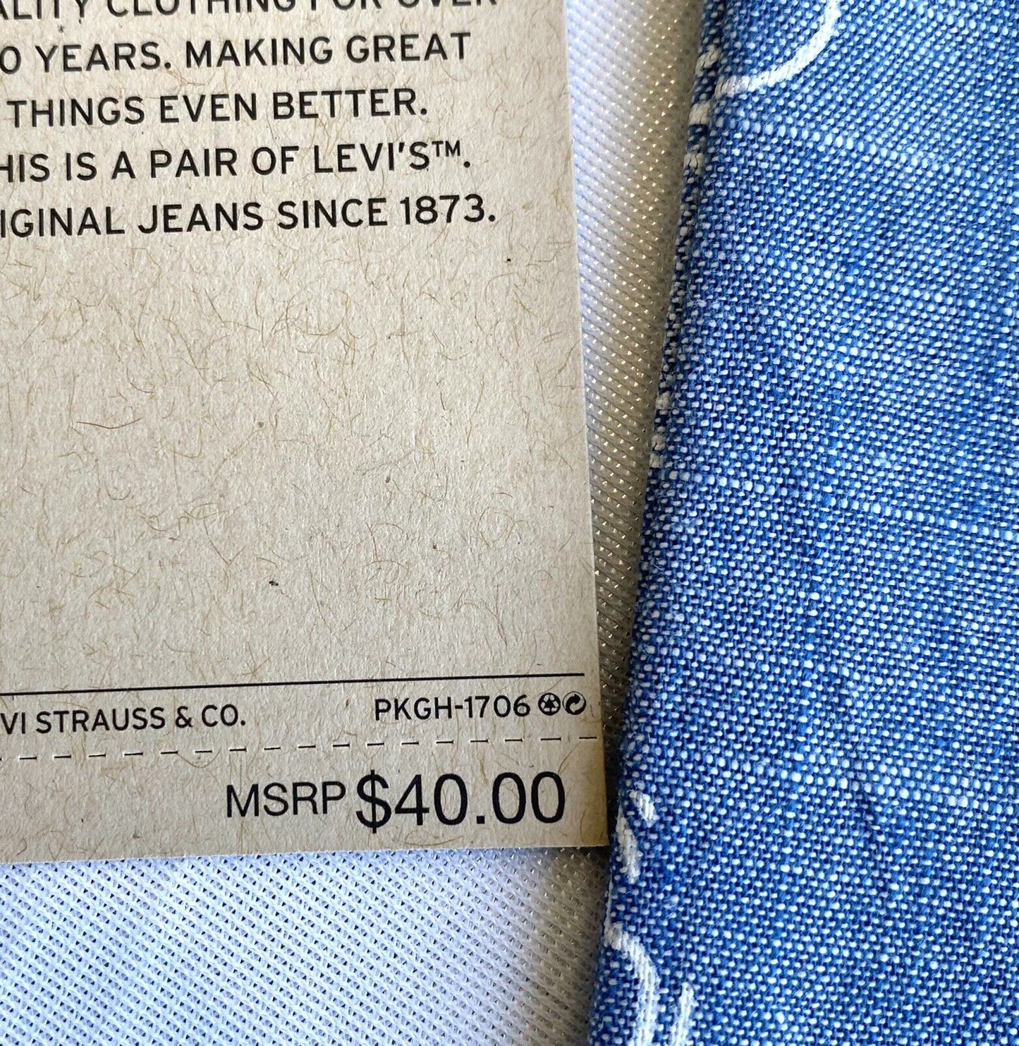 Levi’s boys shirt blue Printed short sleeve Cotton Retail $40 Price $26 Age 5-6