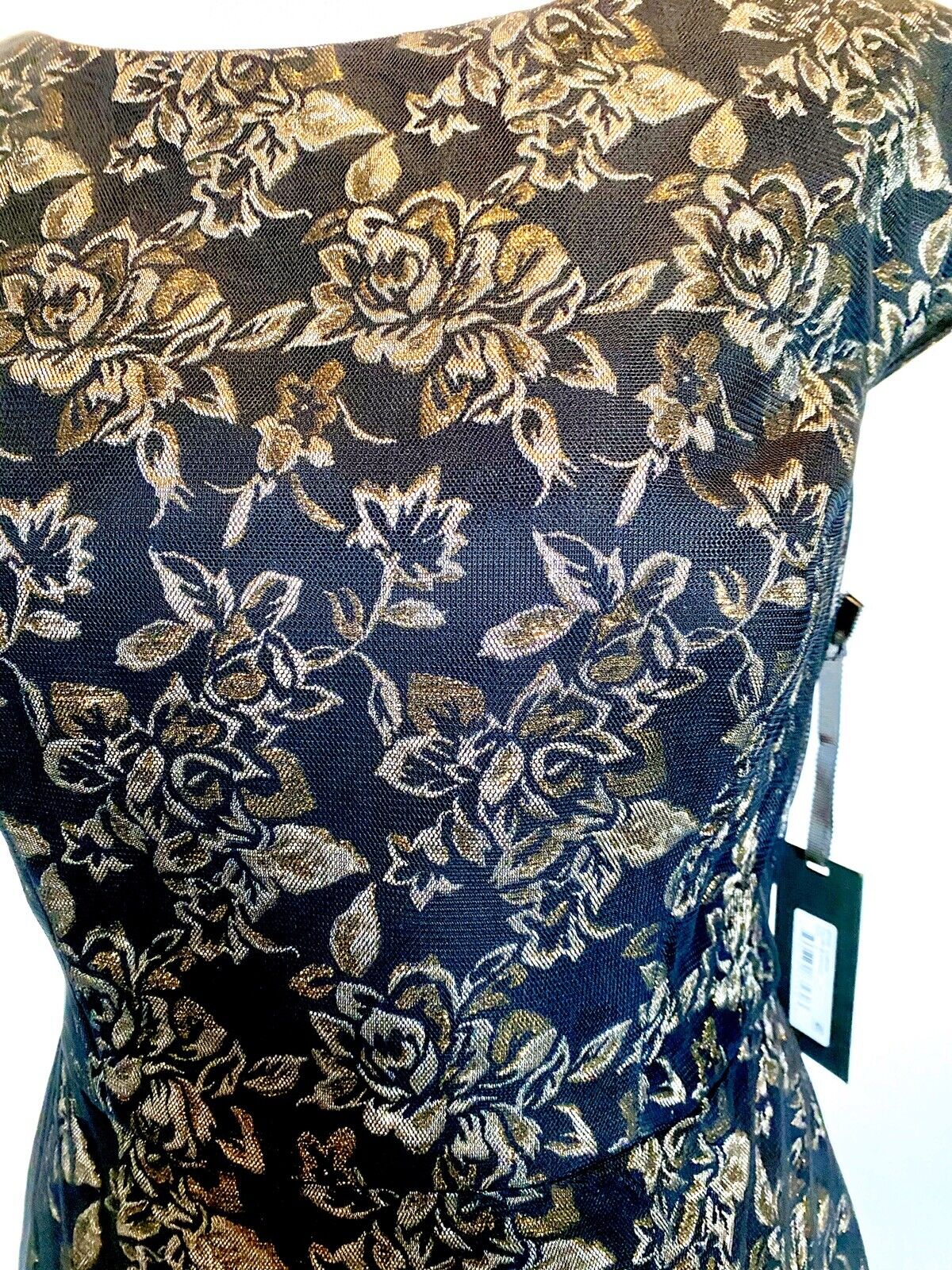 Vera Wang Black & Gold Metallic Party Cocktail Dress 2 Retail $299 Price $98 NWT