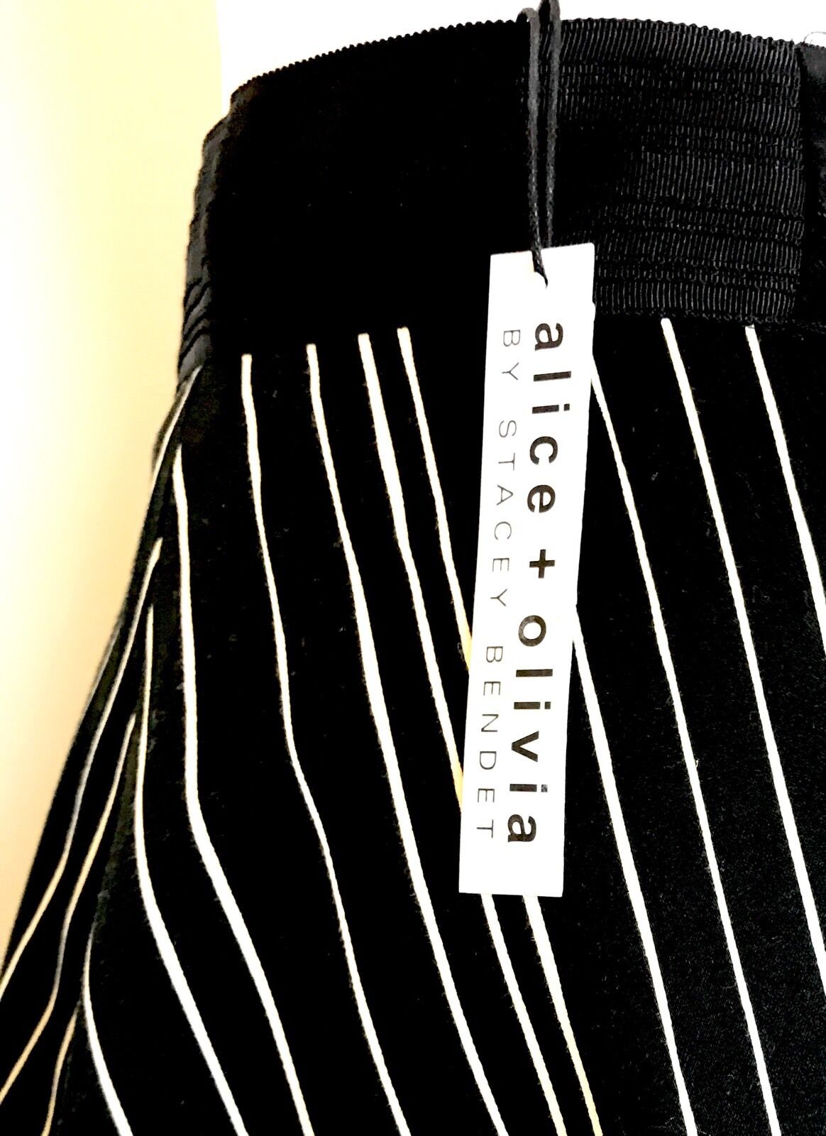 Alice + Olivia Black And White Stripe Skirt Retail $245 Price $75 NWT 6