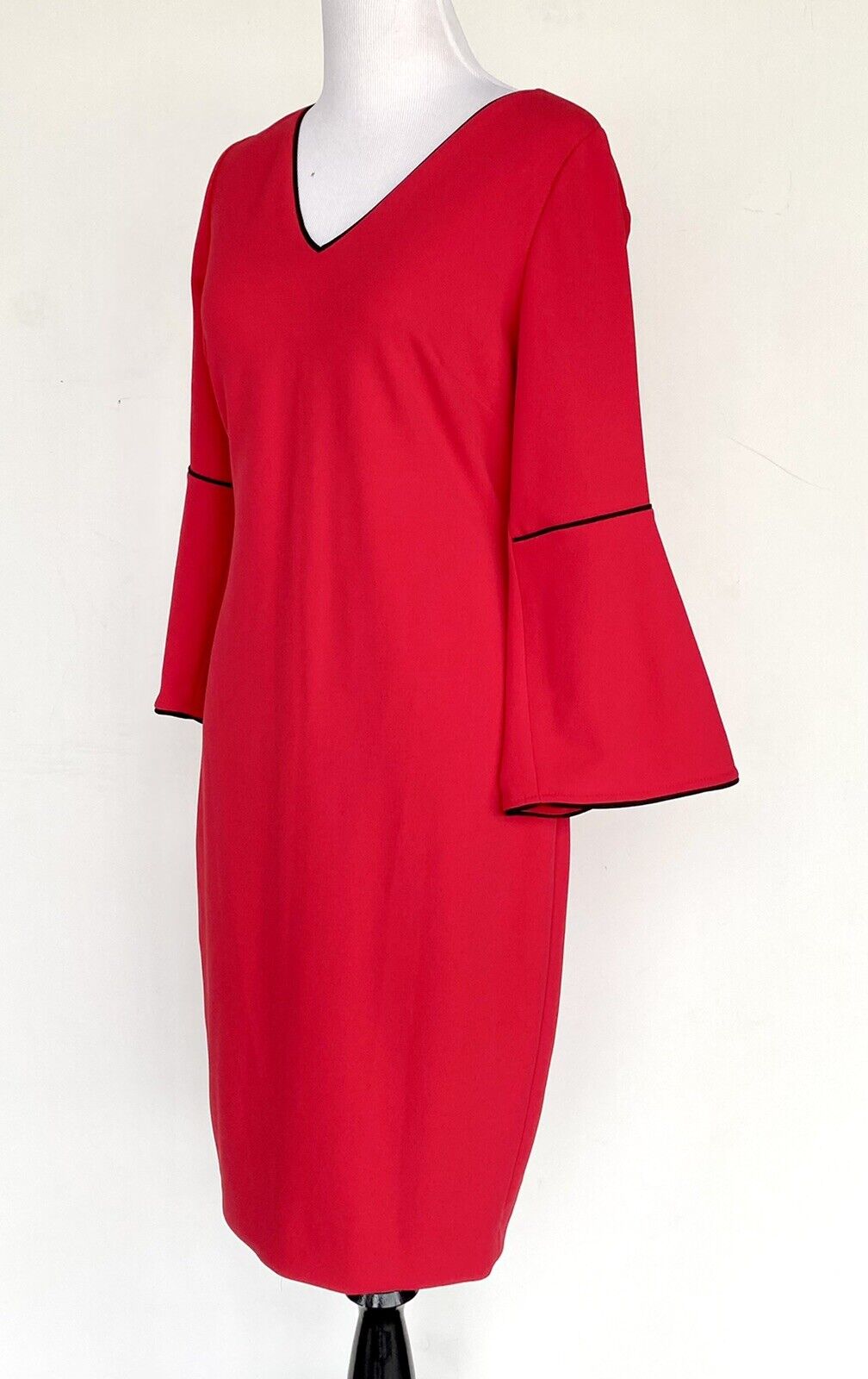 Calvin Klein Red Crepe Bell Sleeves Dress Size 2 Retail $99.50 Price $49 NWT