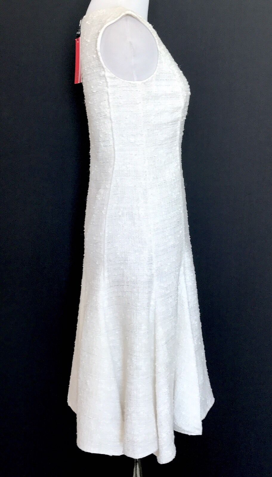 Carolina Herrera White  Formal Dress. Retails $910 NWT Price $395 Size 0