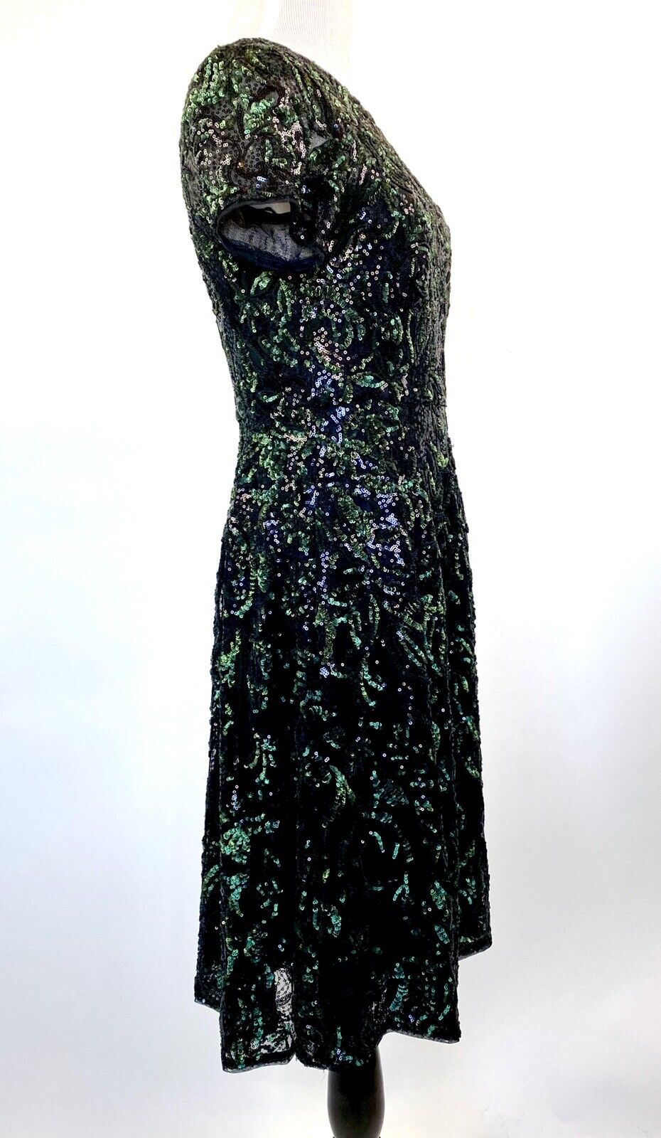 Aidan mattox Jaquard Green Black Bead Cocktail Dress Sz 2 Retail $295 Price $$98
