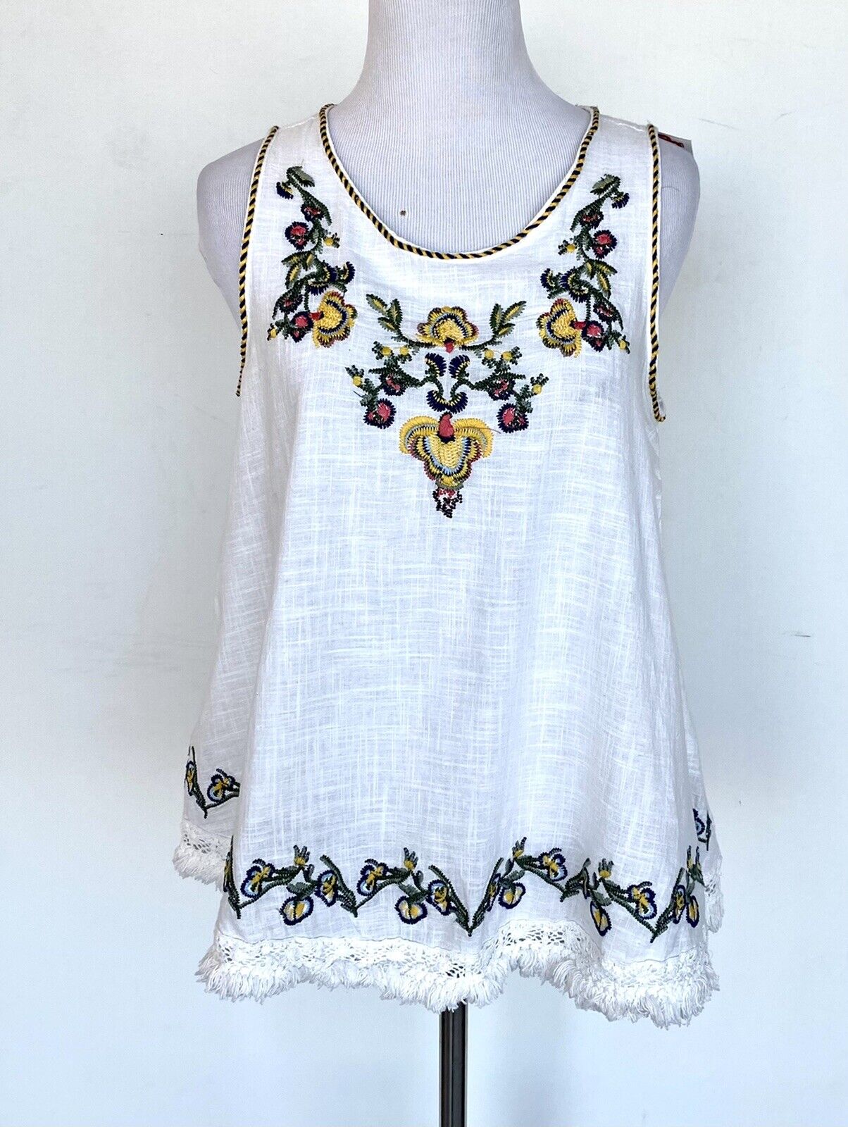 Max Studio Embroidered Muslin Cotton Tunic Size XS Retails $98 Price $38 NWT