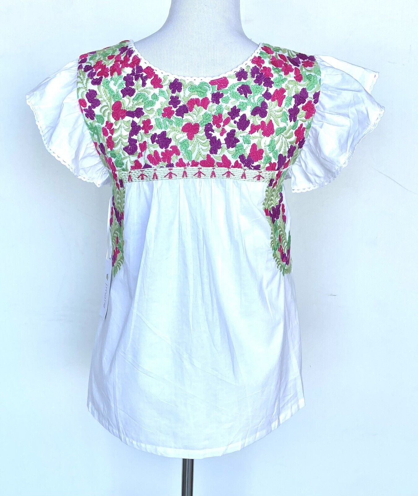 NWT J Marie embroidered Maria Top size S Retail $106 Price $56 ￼