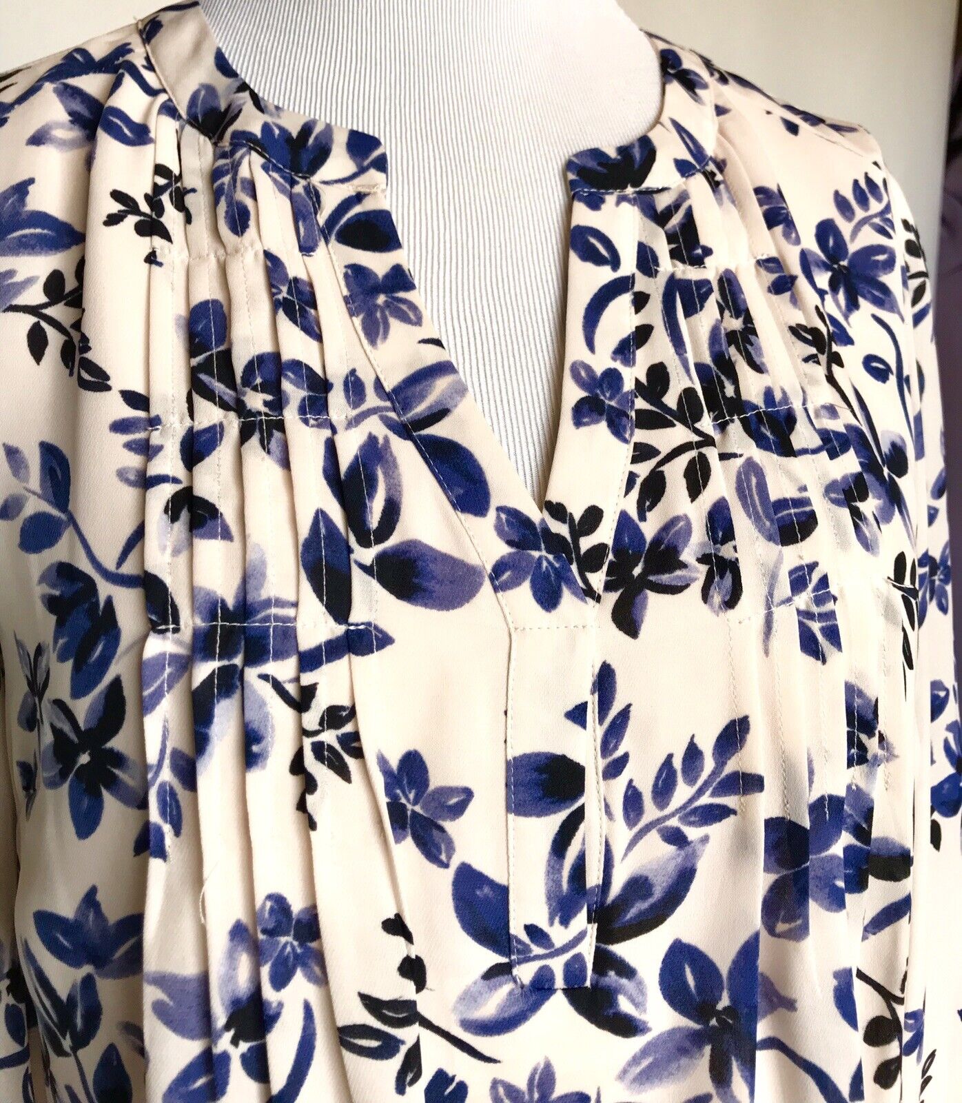 Parker Floral Flare Bell Sleeve Dress. NWT Size S. Retails $398 Price $139