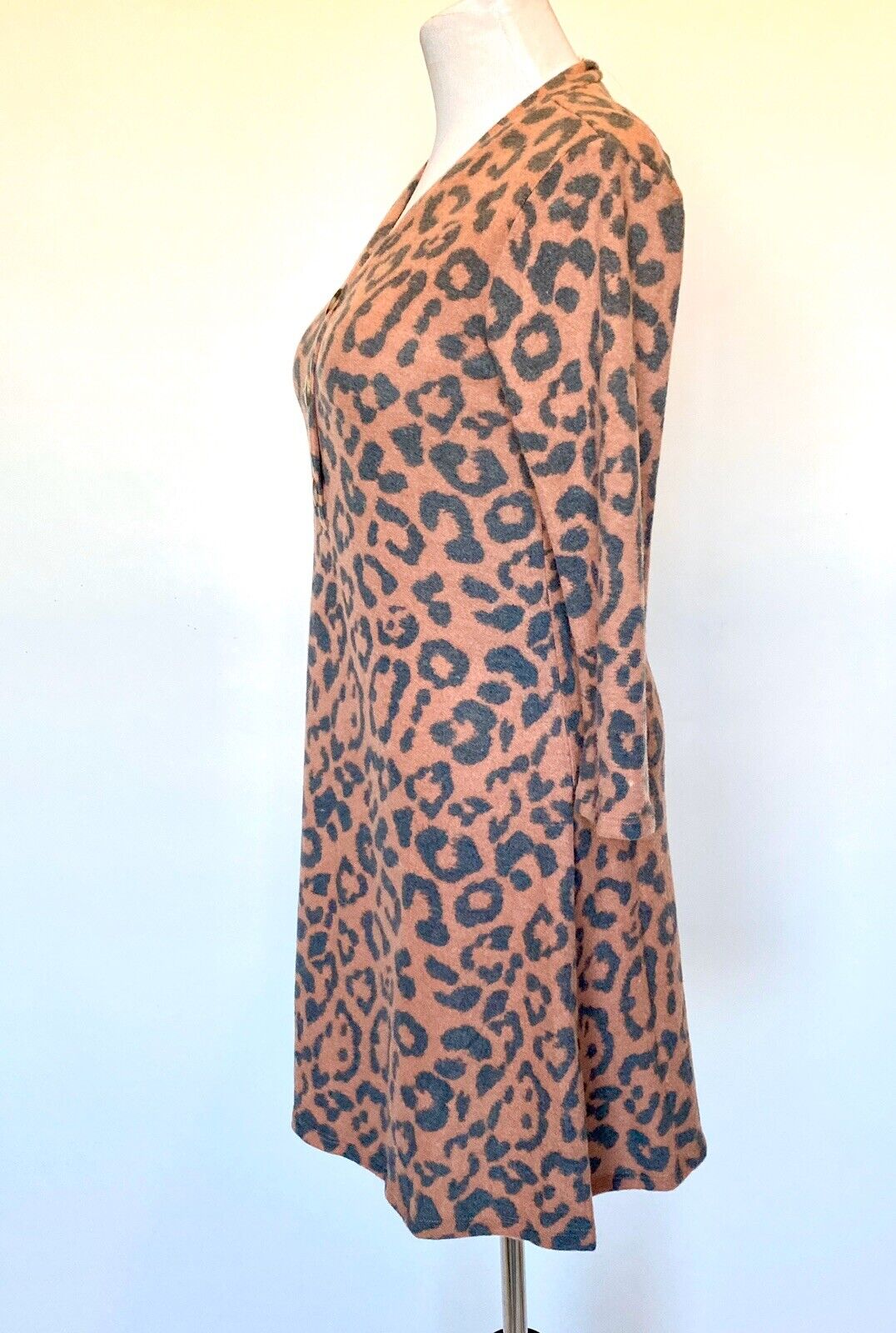 Como Vintage Super Soft Leopard Print Dress. Size XS NWT Price $39