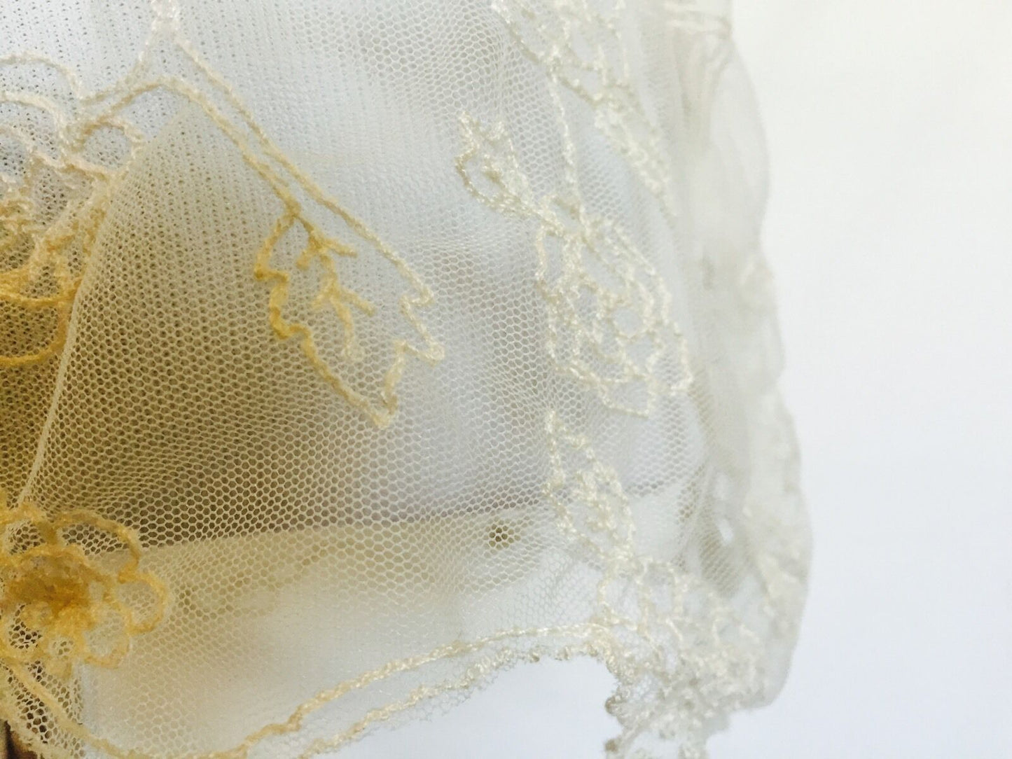 Hinge Cream Ivory Stitch Flower Net Top. NWT Size S Original Price $78 Price $38