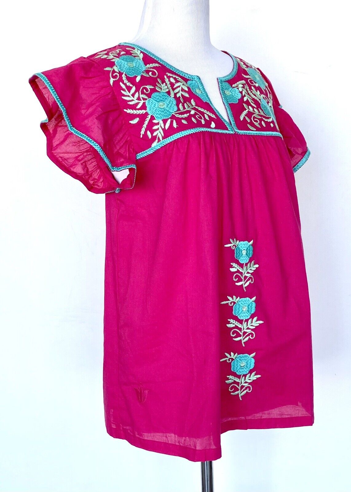 NWT J Marie embroidered Zuri Top size XS Retail $106 Price $56 ￼pink Turquoise