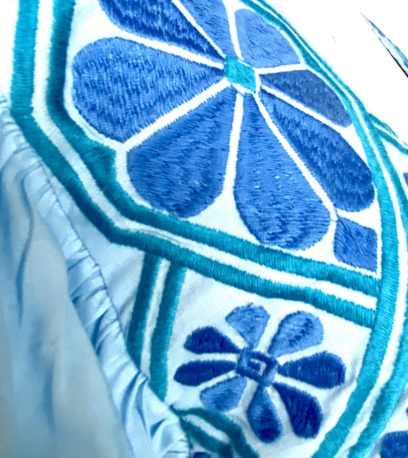 J Marie Embroidered River Flutter Sleeve Blue Top size XS Retail $106 Price $59