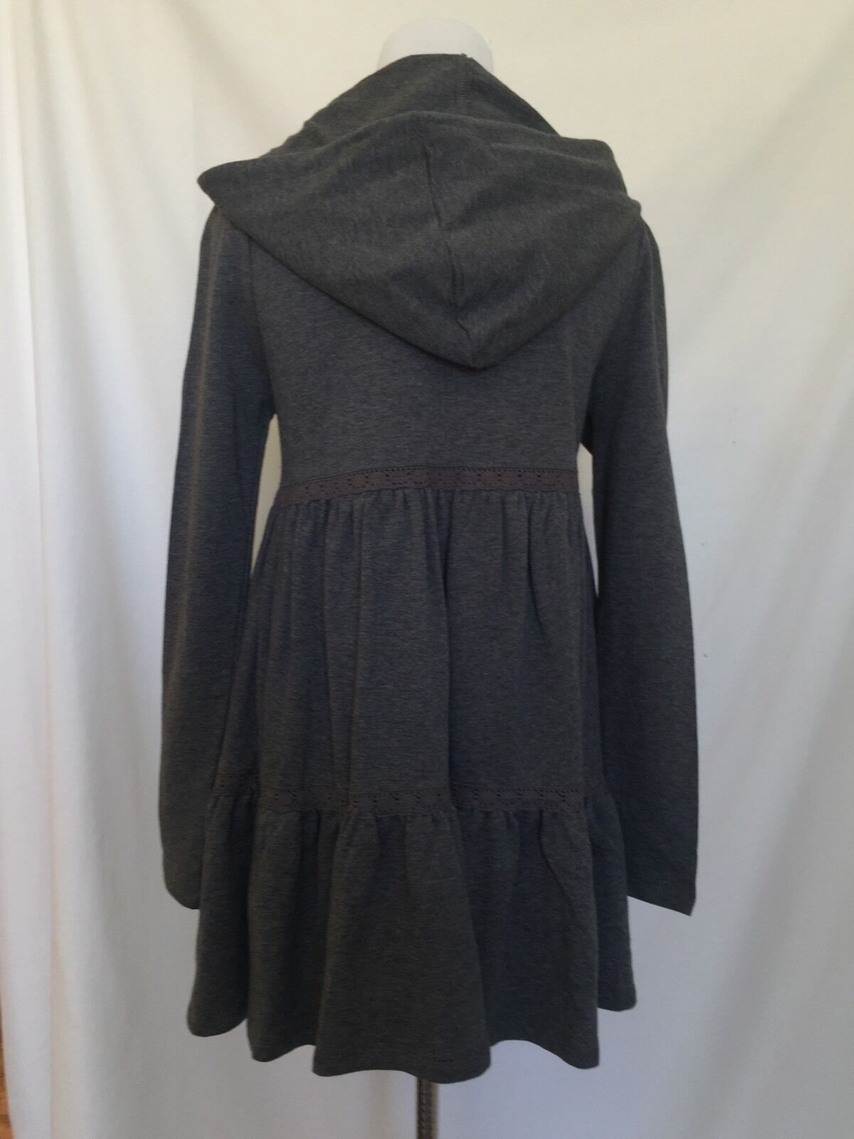 Romeo And Juliet Couture Gray Hoodied Jacket. NWT Retails $220 Price $68 XS