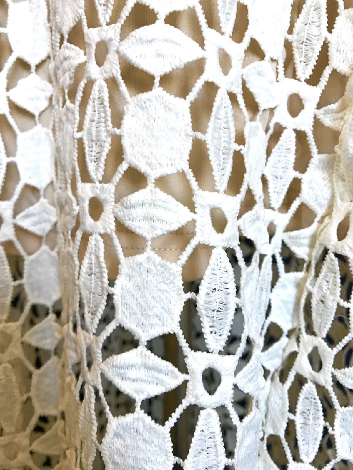 Romeo + Juliet Couture Cream Lace Crochet Dress NWT Retail $195 Price $59 Size M