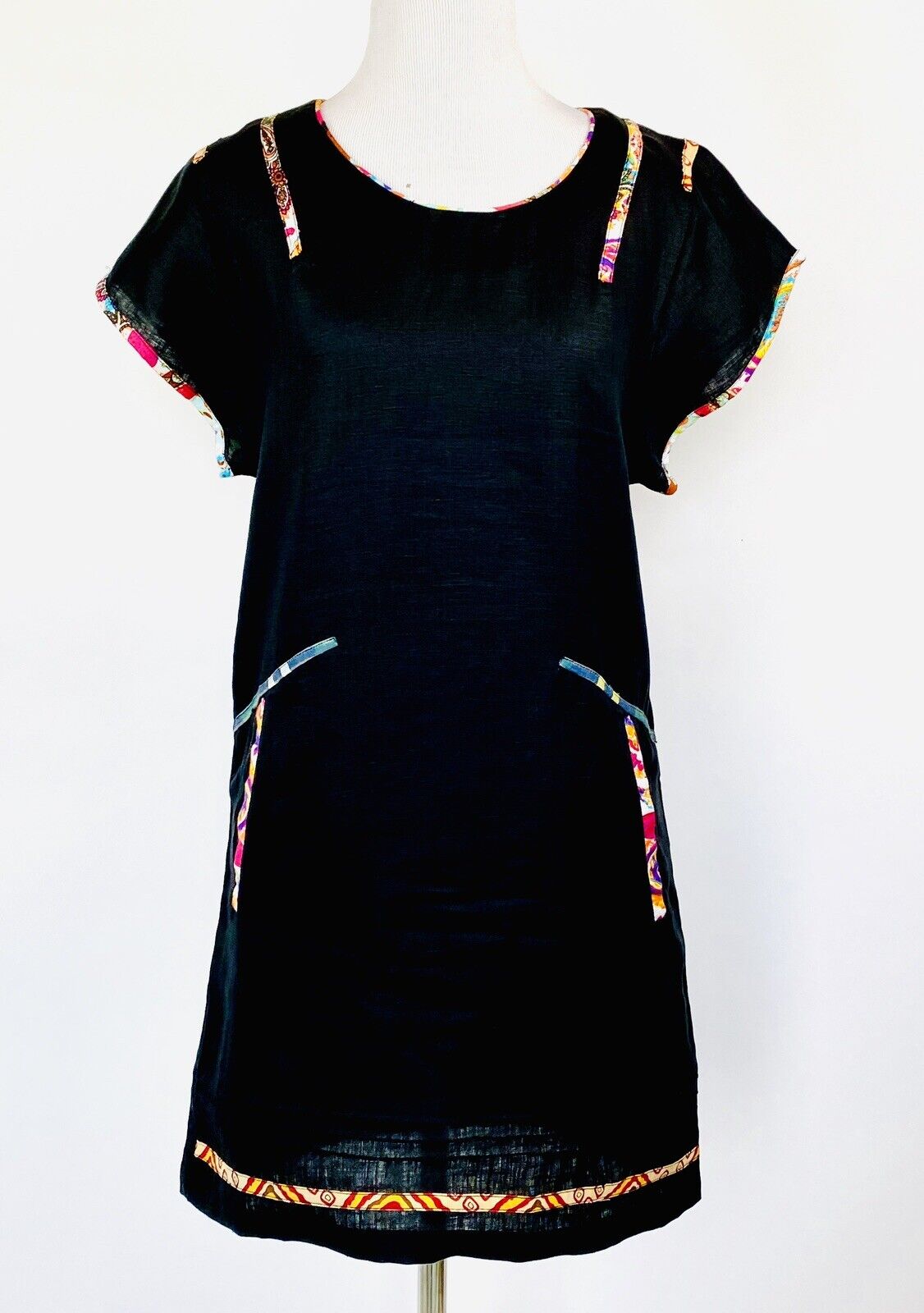 Amaran Linen Black  Dress Retail $109 Price $49 Size Small NWOT