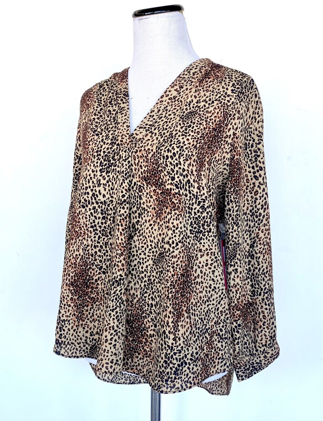 Vince Camuto Animal Print LS Blouse Size XS Retail $99 Price $49