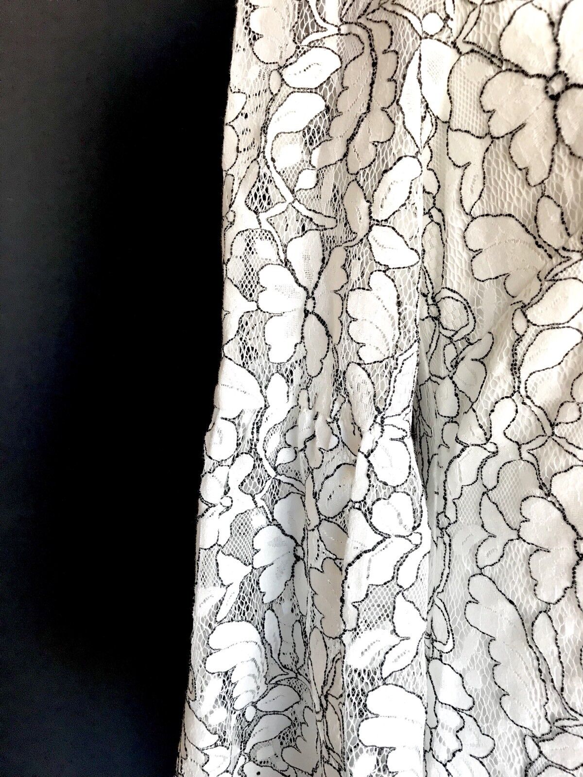 Eliza J  White Bell Sleeve Lace Dress NWT Retails $158 Price $69 Size 6