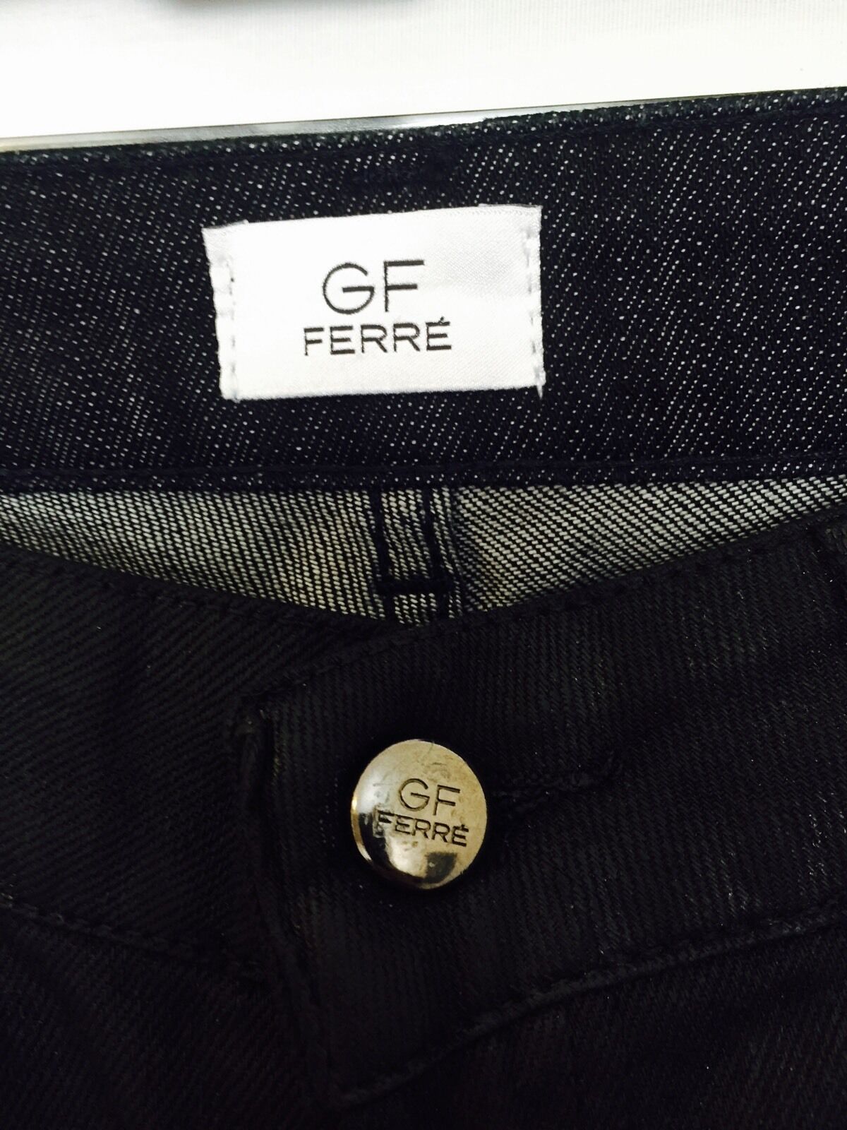 Gianfranco Ferre Black Jean Slight Wet Look. Retail 223 Euro $249 Price $48 NWT