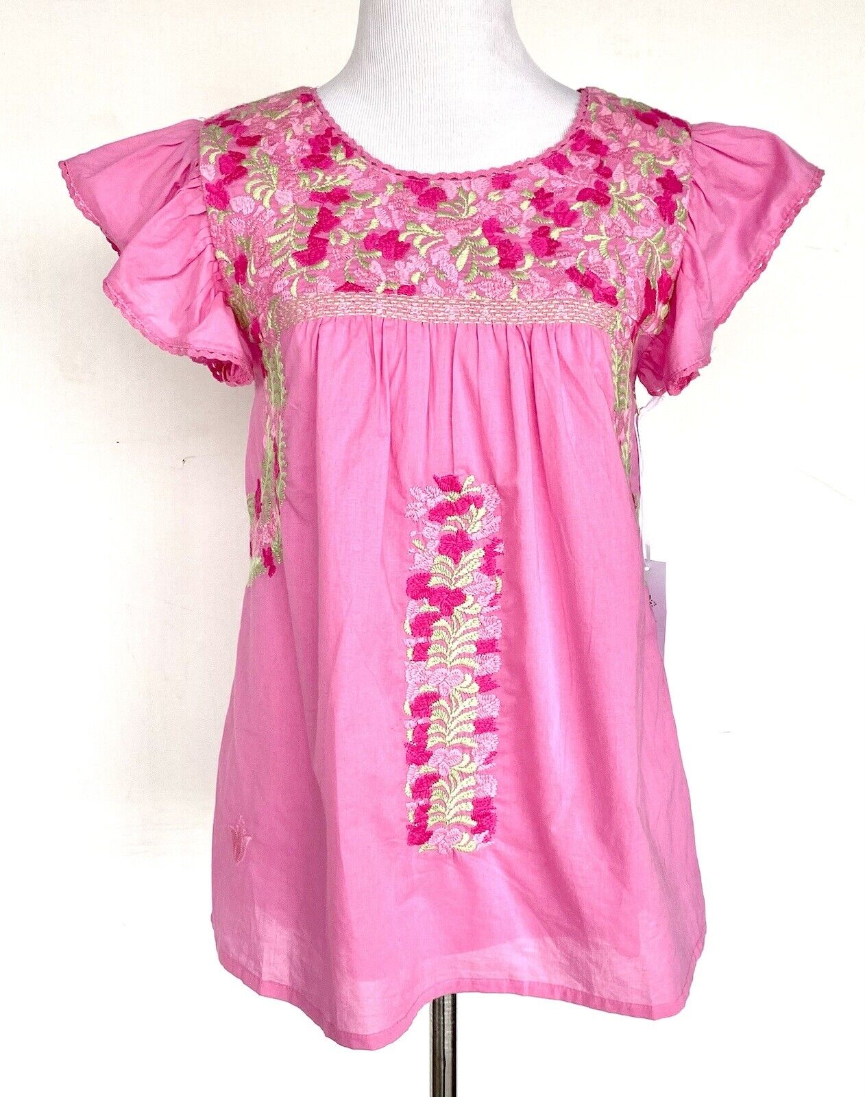 NWT J Marie embroidered Kehlani Top size M Retail $106 Price $53 pink