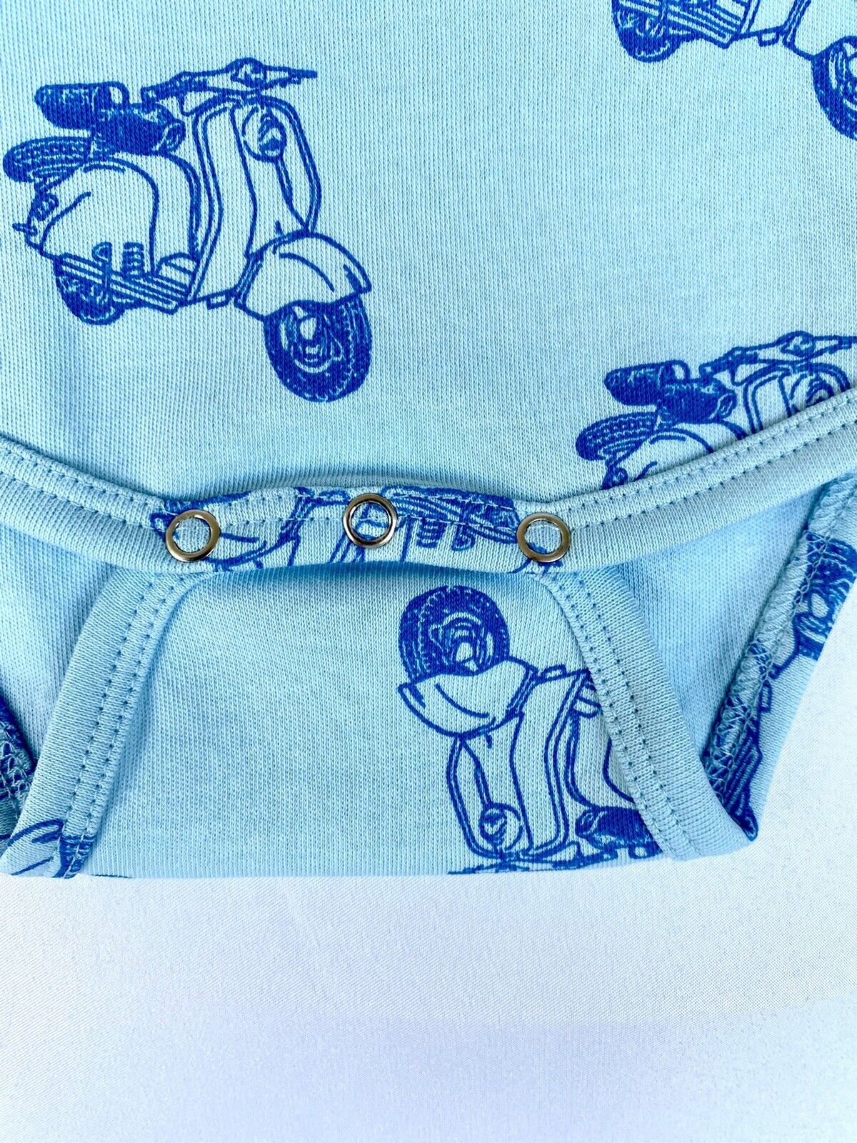 Kate Quinn Soft Organic Cotton Bodysuit Price $18 3-6 M Blue Scooter