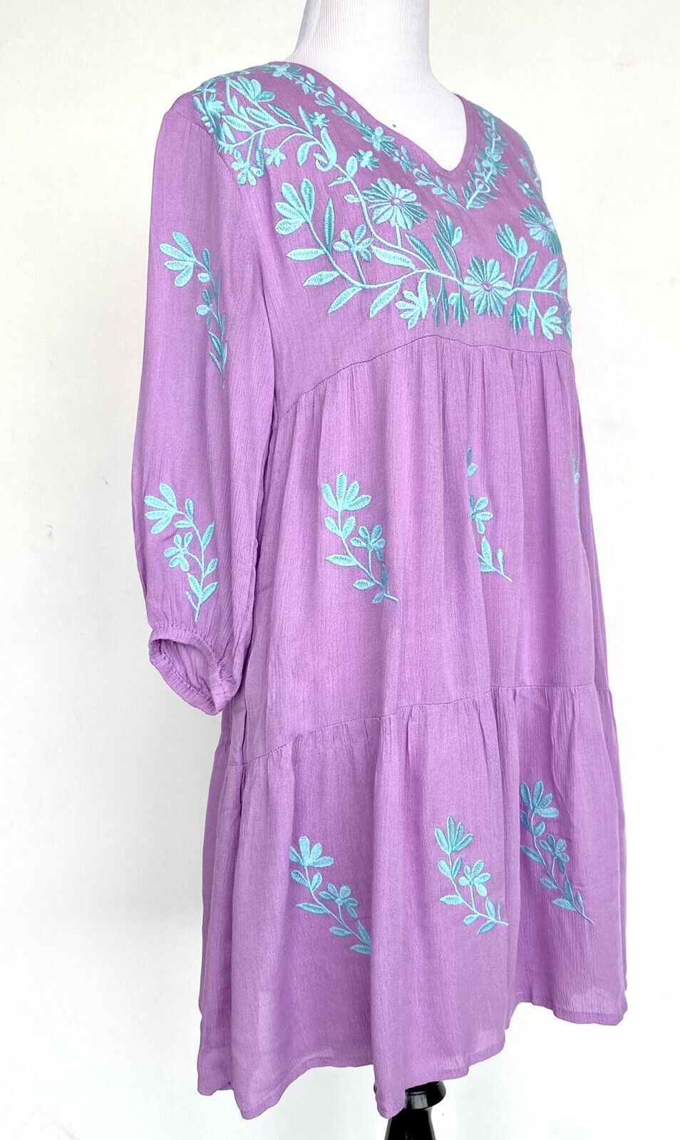 J Marie embroidered Madeline Dress size XS Retail $106 Price $65 Lilac Blue