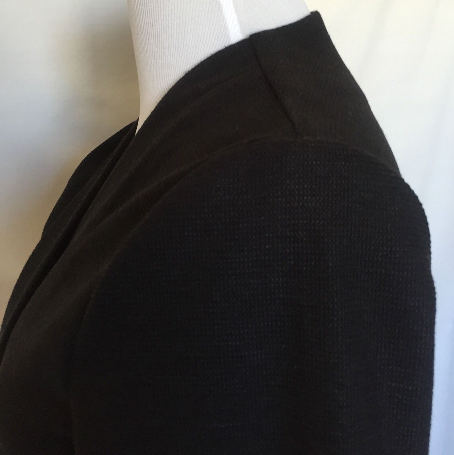 TAVI Black Open Formal Or Casual Jacket Woven Fabric NWOT SIZE S. PRICE $26