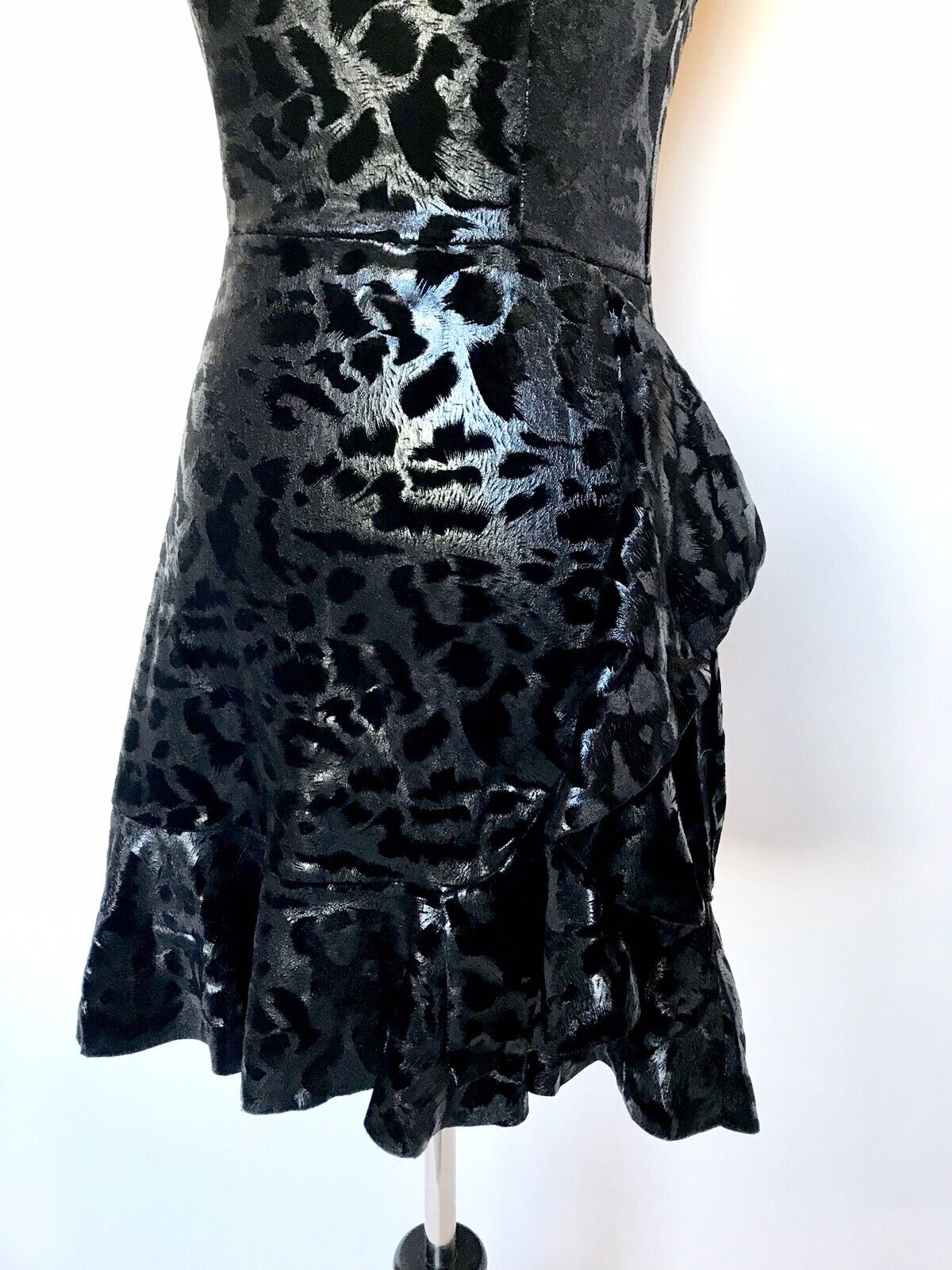 Aqua NWT Dress Black Velvet Ruffle Skirt Stretch Dress XS Retail $88 Price $42