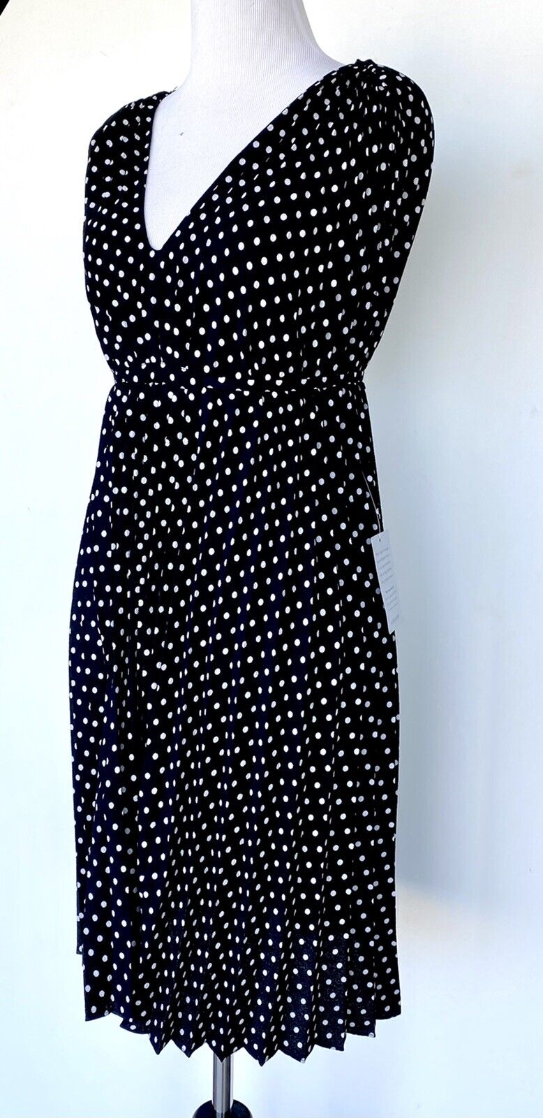 Max Studio Polka Dot Pleated Dress Sleeveless Size XS Retails $148 Price $45 NWT